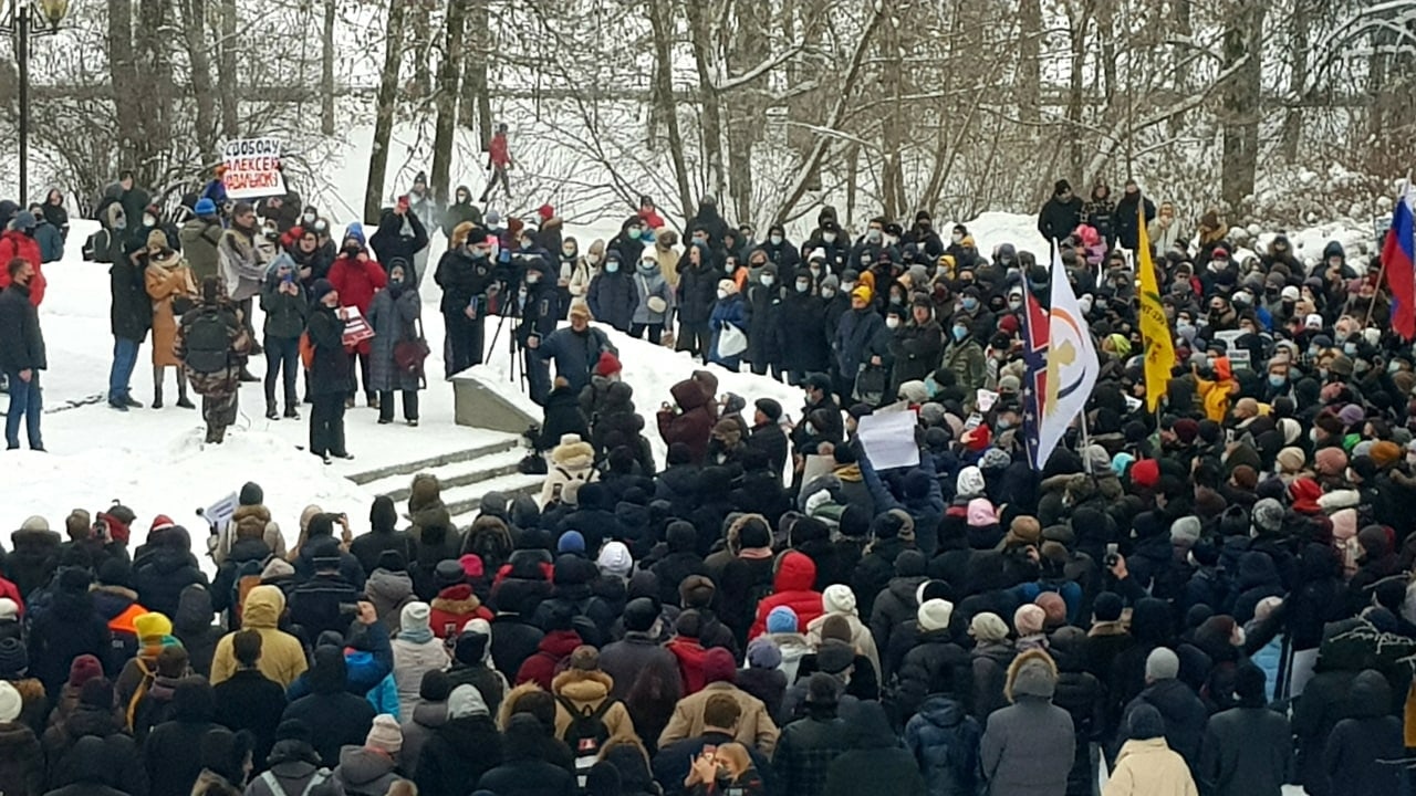 В каком году были митинги навального. Навальный в Иваново митинг. Митинг в поддержку Навального 23 января 2021.