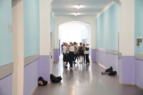 Школа 6 Александров внутри. Федеральная программа ремонта школ