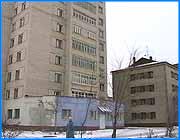 ></p><p class=c_tn></p><p class=c_tn></p><p class=c_tn>Отключения электроэнергии в Иванове продолжаются. С сегодняшнего дня увеличено количество отключаемых фидеров 24, вместо 16. Это значит, что около 30% потребителей останутся без электричества.  Теперь практически все районы города будут отключать с 9 утра до 9 вечера. Схема «утро – вечер» отменяется. Как нам сообщили в диспетчерской службе «Ивгорэлектросеть» не будут обесточены районы, на территории которых находятся крупные социально-значимые объекты. Как долго город будет находиться в темноте неизвестно. Долги перед АО «Ивэнерго» - более 90 миллионов рублей -  не погашены. Не выполняются и пункты «Соглашения», составленного совместными усилиями городской Администрации и руководством «Ивэнерго». </p>
	
		<div class=