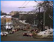 ></p><p class=c_tn>Четыре года назад Генеральная Ассамблея ООН провозгласила 21 ноября Всемирным днем телевидения в честь Первого Всемирного телевизионного форума. Около 2 миллиардов человек на нашей планете ежедневно смотрят телевизор, выросли целые поколения, которые уже не могут представить себе жизни без ящика. Сегодня губернатор Владимир Тихонов и спикер областного Законодательного собрания Владимир Гришин  встретились в стенах ИГТРК с основными ведущими  и руководителями телевизионных каналов области.</p><p class=c_tn>На сегодняшний день лицензию на телевещание в нашей области имеют 17 организаций. И все же те компании, которые ФАКТИЧЕСКИ заполняют эфир можно пересчитать по пальцам. Положение, на которое стоило бы посетовать. Ведь, как подметил губернатор «при всех недостатках телевидение пока наиболее объективный отражающий ситуацию в области СМИ». </p><p class=c_tn>К слову, многие местные тележурналисты привыкли отмечать день телевидения в мае. Именно в мае, 10 лет назад, начал свое вещание первый ивановский телеканал Иваново-ТВ. С тех пор произошло немало перемен. По мнению многих за  последние годы телевидение окончательно превратилось в мощного и агрессивного создателя иной реальности, которая все более активно влияет на нашу повседневную жизнь. Если говорить о сравнительно молодом ивановском телевидении, сами телевизионщики свои реальные достижения оценивают достаточно здраво: что-то еще не получается, где-то не хватает профессионализма. Критические замечания высказал и глава области: Владимиру Тихонову, в частности, не нравится, что при освещении деятельности областной администрации местные операторы выбирают не совсем удачные, на вкус губернатора, планы. </p><p class=c_tn>К счастью, подобные мелкие разногласия не отражаются на качестве телепродукции. По статистике, для многих ивановцев, как и для всех россиян в целом, телевидение остается одним из основных источников информации и развлечений. И для многих тележурналистов это, пожалуй, лучший подарок в профессиональный праздник. </p><p class=c_tn></p>
	
		<div class=