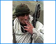></p><p class=c_tn>На днях начальник областного УВД генерал Панин вернулся из Чечни. Цель поездки - ознакомиться с условиями жизни и работы ивановцев - сотрудников ведомства. Напомним, что недавно наши земляки отправились туда в полугодовую командировку.  Геннадий Панин в Чечне побывал уже во второй раз. Третий год сотрудники Ивановских СОБРа, ОМОНа и сводного отряда патрульно-постовой службы, сменяя друг друга, несут службу в Чечне. Теперь ивановцы формируют здесь 3 поселковых отряда внутренних дел, поэтому сроки командировок увеличились с трёх месяцев до полугода.  Это и стало поводом для поездки Геннадия Панина.</p><p class=c_tn>Милиционеры встретили генерала радушно. Для того, чтобы   познакомиться с оперативной обстановкой на местах, Панину пришлось объехать всю Чечню. </p><p class=c_tn>Условия жизни здесь далеки от благополучных. В Чечне не живут, а пытаются выжить, такова объективная реальность. </p><p class=c_tn>Сложнее всех приходится ивановскому ОМОНу, который базируется на Терском хребте. Электричества нет, вода привозная. Палаткам, в которых живут ребята - уже не первый год: изношены до дыр, которые приходится заклеивать скотчем. </p><p class=c_tn>Приготовление пищи, мытьё и стирка превращаются в большую проблему.</p><p class=c_tn>О постельном белье и говорить не приходится. Отправляясь в командировку, ребята берут с собой по несколько комплектов своего собственного. Текстильный край не может обеспечить своих солдат. Форма тоже приобретается за свой счёт.</p><p class=c_tn>Переносить все тяготы командировочного быта помогает чувство юмора. На склоне Терского хребта выложена надпись HOLLYWOOD из застиранных простыней и пододеяльников, и стала едва ли не самой главной местной достопримечательностью. </p><p class=c_tn></p>
	
		<div class=