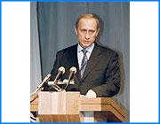 ></p><p class=c_tn>                   Законодательная инициатива депутатов Ивановской области, несколько недель висевшая в воздухе, встала, наконец, ножками на землю. Причем довольно прочно. На последнем пленарном заседании народные избранники хорошенько позаботились о народе: обсудили и приняли проект постановления ЗС «О внесении в Государственную Думу Федерального собрания РФ в порядке законодательной инициативы проекта закона «О поправке к Конституции РФ по изменению срока полномочий Президента Российской Федерации и Государственной Думы Федерального Собрания Российской Федерации». Читается долго и непонятно, поэтому поясню: наши депутаты в лице, в первую очередь, представителей фракции «Единая Россия», ратовали за то, что бы глава государства занимал свой пост семь лет вместо четырех. Ну, и депутаты Госдумы - тоже подольше.</p><p class=c_tn>Резонов «за» можно было привести (и приводилось) множество. Например, экономия на выборах, которые будут проходить реже. Кроме того, прозвучало мнение, что даже директор предприятия входит полностью в курс дела и становится настоящим управленцем три года спустя вступления в должность. Что уж говорить о президенте, который только-только, может, успел осмотреться, а тут уже – бац – и пора освобождать тронный зал.</p><p class=c_tn>В качестве довода «против» депутат Вальков привел следующее соображение: нынешний глава государства у власти уже не первый год и, судя по всему, свои четыре года аккуратно отпрезидентствует. Если после этого будет принят срок правления семь лет, ничто не помешает ему избраться повторно, а потом и еще раз. Итого получится восемнадцать лет – именно столько, сколько был у власти незабвенный Леонид Ильич. Рассуждения о временах застоя не нашли поддержки в рядах законодателей: видимо, не ассоциируется нынешний молодой и резвый Владимир Владимирович со старым и немощным много раз героем Советского Союза.</p><p class=c_tn>Словом, инициатива Законодательного собрания Ивановской области большинством голосов была поддержана, с чем и отправилась в Москву. Вот интересно, будет она наказуема или нет?</p><p class=c_tn></p><p class=c_tn>Мария Ауге</p><p class=c_tn>Иваново-Вознесенск</p>
	
		<div class=