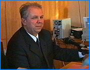 ></p><p class=c_tn>Сегодня Владимир Тихонов впервые заявил о своем желании остаться в должности губернатор на второй срок. Среди возможных соперников он назвал Анатолия Головкова от Единой России, Сергея Сироткина от ЛДПР, известного предпринимателя Павла Пожигайло. И предположил, что в губернаторы может баллотироваться кто-либо из москвичей. Владимир Тихонов также высказался по поводу слухов о намерении главы областного УВД генерала Панина участвовать в следующих губернаторских выборах:  «Если допустим, господин Панин такое решение принял, то надо честно и откровенно сказать об этом и я буду знать, что вот еще один кандидат в губернаторы на будущий срок.</p><p class=c_tn>Меня абсолютно не интересует своя судьба, хотя я заранее говорю, я пришел не на один срок и планирую сам баллотироваться и на второй срок».</p>
	
		<div class=