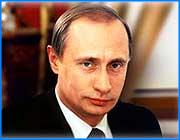></p><p class=c_tn><b>Комментарии ивановских политиков</b></p><p class=c_tn></p><p class=c_tn>Высшие должностные лица субъектов Федерации должны избираться законодательными собраниями по представлению Президента РФ, - заявил Путин, выступая 13 сентября на заседании правительства. Соответствующий проект закона вскоре будет представлен правительством в Госдуму.</p><p class=c_tn>Кроме того, будет введена пропорциональная система выборов в парламент. Считаю необходимым введение пропорциональной системы выборов в парламент страны и в ближайшее время внесу соответствующий законопроект, - сказал Президент РФ.</p><p class=c_tn></p><p class=c_tn><b>Мы попытались выяснить, как относятся к такой инициативе Президента ивановские политики?</b></p><p class=c_tn></p><p class=c_tn><b>Главный федеральный инспектор в Ивановской области Валерий Можжухин: </b></p><p class=c_tn>Мы пока не получили текста заявления президента. Поэтому трудно представить, как его предложения будут реализованы. Сказать что-либо по поводу нового механизма выборов сейчас нельзя, поскольку инициатива президента для меня также неожиданна, как и для вас. Неизвестно, и будет ли федеральный инспектор принимать участие в согласовании кандидатуры.</p><p class=c_tn>На мой взгляд, назначаемый губернатор обязательно должен знать реалии области. И это должен быть человек, которого Законодательное Собрание обязательно утвердит. Соответственно, законодатели обязательно должны знать представленного им для утверждения человека.</p><p class=c_tn></p><p class=c_tn><b>Член Совета Федерации от Ивановской области Юрий Смирнов:</b></p><p class=c_tn>Я полностью поддерживаю эту инициативу Президента страны. Я считаю, что пришло время отойти от прямого избрания руководителей исполнительной власти субъектов Федерации. Губернатор должен заниматься конкретными делами, а не созданием политических движений ради собственных перевыборов. Я думаю, что такая реформа приведет к повышению ответственности губернаторов и как следствие – к повышению уровня жизни людей. </p><p class=c_tn>Кандидатуры, которые мог бы предложить Президент на пост губернатора Ивановской области, будут видны за полгода до окончания полномочий нынешнего губернатора Владимира Тихонова. Тогда я буду готов ответить, кого мог бы выдвинуть Президент. А до тех пор это делать преждевременно.</p><p class=c_tn>Наконец, выборы в Думу, на мой взгляд, должны все-таки проходить по смешанной системе – половина депутатов выбираются по партийным спискам, половина – по одномандатным округам. Иначе связь с представителями в Думе у регионов может значительно ослабнуть.</p><p class=c_tn></p><p class=c_tn><b>Спикер Законодательного Cобрания Павел Коньков:</b></p><p class=c_tn>- Это не новация, а один из вариантов укрепления вертикали власти, который уже обсуждался и раньше. На мой взгляд, он приведет к снижению самостоятельности регионов. Кроме того, вопросов вообще много. Например, что будет с Советом Федерации? Или с нынешними сроками правления губернаторов? Одновременно их будут назначать, или по истечение выборных полномочий (особенно тех, кто совсем недавно избрался)? Словом, требуются комментарии. А в том, что система назначения будет введена, сомнений нет – раз Президент заявил, значит, сделает. </p><p class=c_tn></p><p class=c_tn><b>Первый заместитель губернатора Николай Зимин:</b></p><p class=c_tn>Выборы губернаторов через Законодательные Собрания способствовали бы укреплению вертикали власти. Губернатор, избранный таким образом, будет более ответственен в своих решениях как перед президентом, так и перед избравшими его депутатами.</p><p class=c_tn>В отношении выборов в Госдуму по партийным спискам есть и положительные, и отрицательные моменты. Этот принцип повысит ответственность депутатов за общегосударственные решения и лишит их возможности лоббировать интересы регионов и стоящих за ними людей. Но тогда простой человек, не принадлежащий к партиям и течениям, не сможет выбираться. Этот момент тоже нужно учитывать.</p><p class=c_tn>По моему мнению, назначение губернатора по новому принципу, равно как и выборы депутатов Госдумы, может состояться только после истечения полномочий действующих избранных лиц.</p><p class=c_tn>На первый взгляд, в этих предложениях президента есть некоторые конституционные проблемы. Нужно очень подробно рассмотреть механизм таких выборов. Но я полагаю, что Президент и его команда не могли вынести непродуманное решение. </p><p class=c_tn></p><p class=c_tn><b>Мэр г. Кинешма, председатель регионального отделения партии «Единая Россия» Андрей Назаров: </b></p><p class=c_tn>Мне сейчас трудно судить, поскольку я не знаю механизма реализации этих предложений. Смысл в таком варианте выборов губернатора есть. При таком способе назначения это будет консолидированное решение: губернатор будет легитимен и перед верховной властью, и перед населением. Но нужно обязательно проработать процедуру. В безальтернативных выборах губернатора, когда нам сверху будут только спускать кандидатуру для утверждения, есть много лазеек для ловких людей. Кандидатура, которую будет выносить президент, должна пройти все согласования на региональном уровне. Нельзя допустить, чтобы в губернаторы попал случайный человек. У населения области, у депутатов должно быть четкое понимание личности. </p><p class=c_tn></p><p class=c_tn><b>Председатель совета Ивановского областного отделения РОПП, заместитель председателя русской диаспоры в Иванове Владимир Толмачев:</b></p><p class=c_tn>- Я считаю, что это шаг назад в политическом устройстве нашего государства. Помнится, при Президенте Борисе Ельцине уже было так, что губернаторов не избирали, а назначали. Вопрос в том, для чего делается этот шаг назад. Если для того, чтобы сделать два шага вперед, то это даже неплохо. Но каковы будут меры, сопутствующие этому решению Владимира Путина? Если все затевается лишь во имя усиления президентской власти, то это ничего хорошего с собой не несет. А вот если данное новшество вводится для усиления борьбы с коррупцией и криминалом, то здесь есть здравый смысл.</p><p class=c_tn>Что касается возможной кандидатуры, которая, опять же возможно, будет представлена Президентом Законодательному Собранию, то, я думаю, что инициатива все равно пойдет снизу. Просто из Москвы присылать кого-то не станут. Несомненно, что в области возрастет роль федерального инспектора, во многом наверху будут судить с его подачи. Ну и, конечно, мнение и влияние партий, роль Законодательного Собрания, а также социополитические исследования будут иметь при этом значение.</p><p class=c_tn><b>Председатель комитета по вопросам экономики Законодательного Собрания Андрей Кабанов:</b></p><p class=c_tn>По назначению губернаторов в целом подход Президента одобряю. Хотя дополнительно к назначению нужен еще и механизм отзыва его населением и выражения недоверия депутатами. Паралич исполнительной власти в стране налицо. Я бы не стал пристегивать к этому трагедию в Беслане – там как раз глава региона не виноват. Но если судебная и исполнительная власть в стране хоть как-то отстроены, то губернаторы в течение своего срока творят что хотят. Разбалансирован и механизм взаимодействия ветвей власти.  Такая самодеятельность выбранных губернаторов очень негативно сказывается на ситуации в стране.</p><p class=c_tn>Но я опасаюсь другого. Президент же сам не будет отслеживать все кандидатуры в губернаторы в 80 субъектах федерации. Значит, этим займется администрация президента и полномочные представители – структуры такие же коррумпированные, как остальные. Значит, губернатором может стать человек, который привезет в Москву больше чемоданов денег.</p><p class=c_tn>С отменой же выборов по одномандатным округам в Думу Президент погорячился. У нас пока еще нет сформировавшейся политической системы. Во всех крупных партиях, кроме ЛДПР, сейчас скандалы и расколы. Так можно совсем уничтожить оппозицию. Эта мера антидемократическая.</p><p class=c_tn></p><p class=c_tn></p><p class=c_tn></p><p class=c_tn></p><p class=c_tn></p>									</div>
			</div>

			<div class=