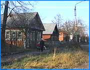></p><p class=c_tn>Сегодня в зале коллегии городской администрации прошла церемония заключения договоров между городской властью и советами территориального общественного самоуправления. По мнению обеих сторон, этот договор открывает новую страницу в летописи развития  органов самоуправления в городе Иваново. В составлении проекта договора приняло участие пятнадцать руководителей советов территориального самоуправления. Подписанные сегодня документы - первый шаг к созданию принципиально иной управленческой муниципальной структуры. Главное  завоевание - предоставление органам местного самоуправления тех рычагов власти, которых прежде они не имели. Существенно расширены полномочия ТОСов в решении вопросов социальной, коммунальной, криминологической и санитарно-эпидемиологической сфер. Как уверяют инициаторы подписания договора, новые рамки взаимодействия администрации города со структурой местного самоуправления позволят сэкономить немалые бюджетные средства.</p>
	
		<div class=