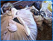 ></p><p class=c_tn>Сегодня в Иванове судебные приставы произвели очередное выселение злостных неплательщиков. Долг жильцов за коммунальные услуги превысил 30 тысяч рублей. Между тем, это первый случай в местной судебной практике по выселению из кооперативного дома. Раньше аналогичные дела касались только муниципального жилья. </p><p class=c_tn>Еще вчера в этой квартире был праздник - хозяйка с шумной компанией отмечала свой день рождения. Сегодня днем на этих людей обрушилась длань правосудия, и тут начался праздник у соседей. Черная форма судебного пристава, полный подъезд тихо ликующих жильцов, свет телекамеры и безнадежно тяжелые головы уже бывших хозяев. Похоже, эти люди не понимают, что происходит и что теперь они - герои городских хроник.  </p><p class=c_tn>Председатель кооперативного дома по 3-й Лагерной и жильцы подъезда бились со злостными неплательщиками несколько лет подряд. За это время хозяйку квартиры лишили родительских прав, четырнадцатилетнюю дочь отправили в детский дом, управление образования подало иск о выселении горе-матери с занимаемой площади. Суд поддержал иск. Чиновники создали прецедент - это первое выселение из кооперативного дома, а соседи ради такого случая даже свечку в церкви обещали поставить. «У нас очень большой шум, у них каждый день шум, пьянки, драки. Они уже до такой степени надоели, что сил больше нет, и мы подали в суд. За квартиру они не платят, не прописаны никто, уже должны 30 тысяч и не думают. Добровольно не хотят уходит», - говорят они.  </p><p class=c_tn>Пока хозяйка пыталась собрать вещи, а сожитель приходил в себя, соседи пересказывали друг другу и так давно всем известную здесь историю. Когда-то была нормальная семья, но у женщины умер муж, и она покатилась по наклонной. Жалко дочку - она такая умная и красавица, а вот в детском доме, считай, что сирота. Одно утешение, у нее когда-нибудь будет своя квартира. «Эта девочка будет вступать в права наследства, наследственные права, будут погашаться долги за эту квартиру. Как исполнится девочке 18 лет, она в эту квартиру въедет», - говорит судебный пристав-исполнитель Советского РОСП Тамара Починкова.  </p><p class=c_tn>Квартиру отремонтируют и сдадут внаем - в счет погашения коммунального долга. Незадачливые выселенцы без угла тоже не останутся. Соседи рассказывают, что у женщины есть где-то комната в коммунальной квартире. Правда, добавляют они, у нее была еще одна квартира, но жилплощадь ушла в счет веселой жизни. Неизвестно - что станет с коммуналкой. Но теперь это проблема других соседей, облегченно вздыхают люди. </p><p class=c_av>Андрей Кузьмичев</p>
	
		<div class=