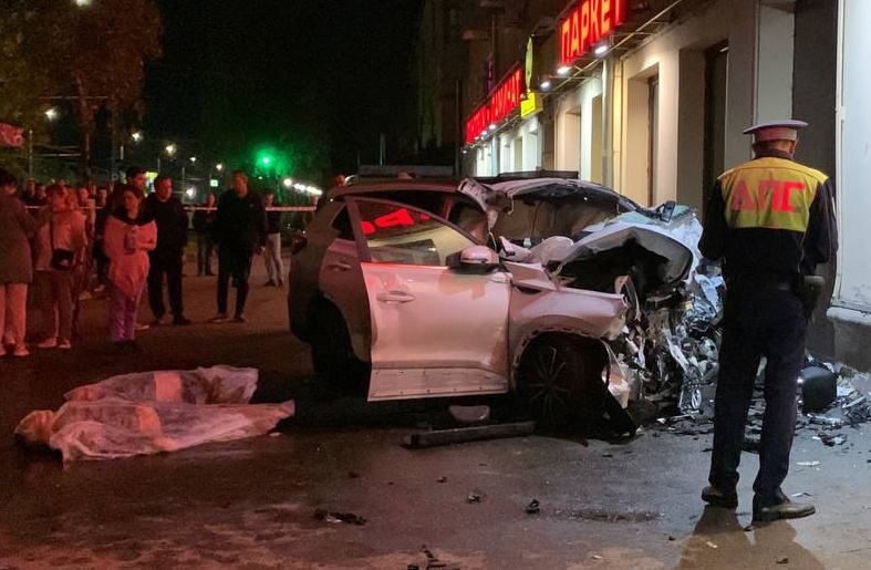 011.jpg