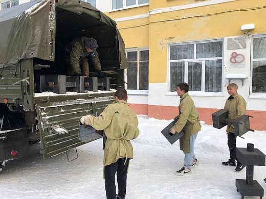  Вичугские студенты-сварщики изготовили 40 буржуек для обогрева бойцов на СВО 