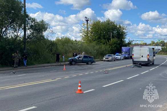 В Шуе перевернулся легковой автомобиль