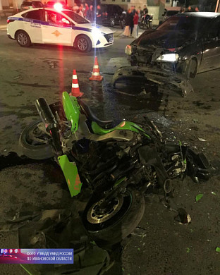 В Тейкове 19-летний автомобилист сбил байкера