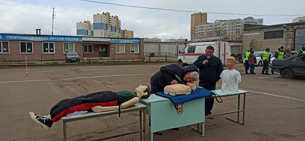 Ивановские байкеры накормили школьников кашей, полезными знаниями и экшеном