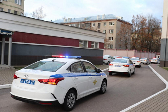 Полиция в регионе получила новые автозаки, легковушки и спецмашины для транспортировки собак