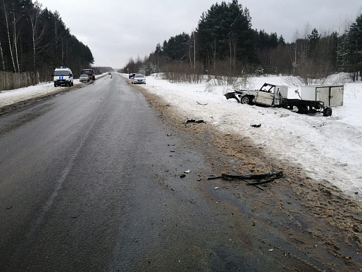  В Ивановской области в ДТП у кладбища пострадали трое 