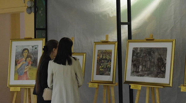  В Иванове открылась передвижная выставка детских рисунков «Мы — наследники Победы!» 