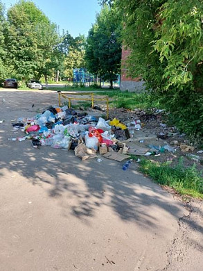 В центре Иванова жители устроили свалку
