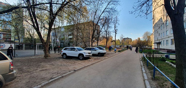 В Иванове рассвирепевшая пенсионерка пнула ребенка и отобрала у него мяч