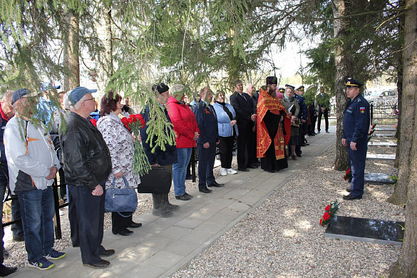 В Иванове открыт обновленный мемориал разбившемуся экипажу Ан-22