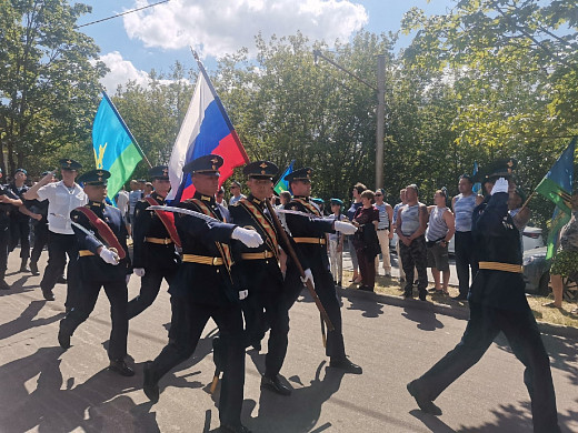  В Иванове отмечают День Воздушно-десантных войск 