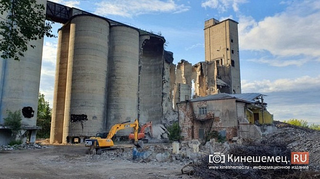  В Кинешме продолжается демонтаж элеваторов мукомольного комбината 