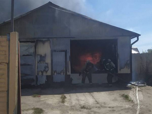 В Родниках на пожаре сгорело несколько десятков велосипедов