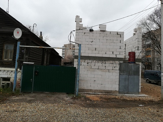 В Иванове владелец участка затягивает сроки сноса опасного самостроя