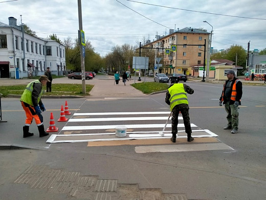  В Иванове началось обновление разметки пешеходных переходов 