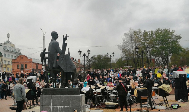 В ивановском Арт-сквере стартовал открытый рок-фестиваль «Россия – это мы!»