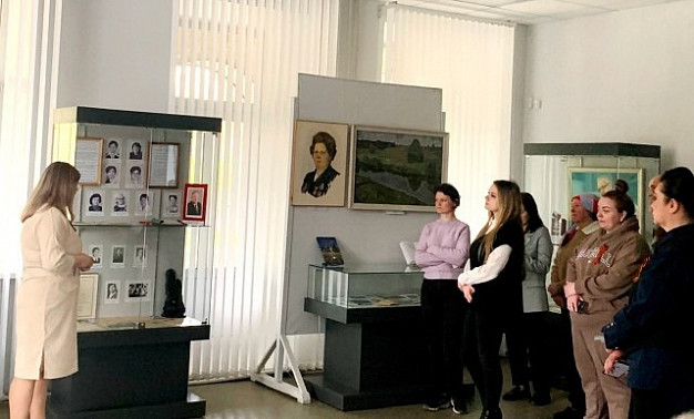 В музее Вичуги открылась выставка о 100 выдающихся земляках