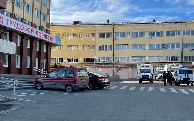 Ивановская полиция на площади Революции готовится к своей спецоперации
