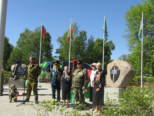 Пограничники в Вичуге установили памятный обелиск