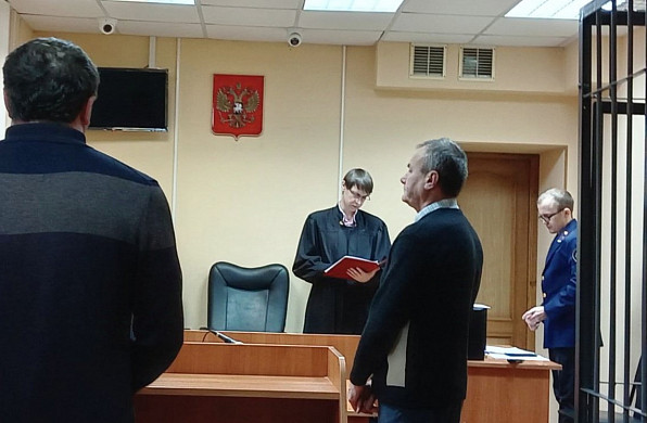 Ивановец незаконно хранил у себя самодельный пистолет с патронами