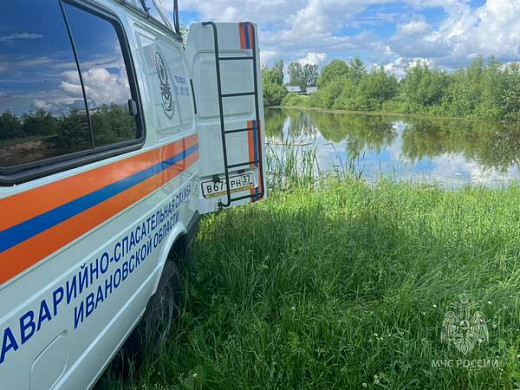 В Шуе в пожарном пруду утонули мужчина и подросток