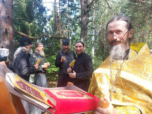 В Ивановской области состоялся крестный ход к месту обретения иконы Николая Чудотворца