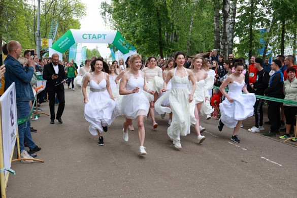 В ивановском парке Степанова пройдет массовый забег невест