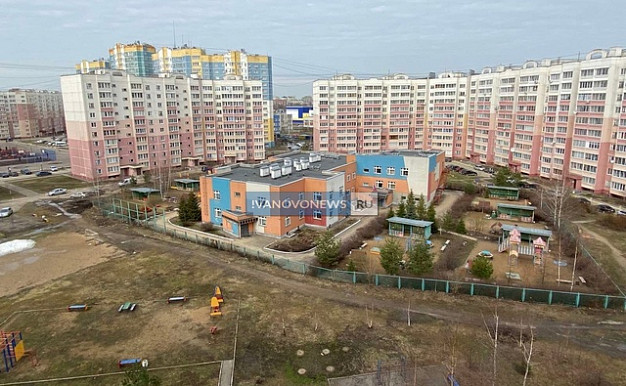 Руководство детского сада в Московском проверило крышу на предмет птичьих гнезд