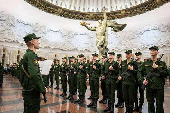 Новобранцы Преображенского полка из Ивановской области приняли присягу