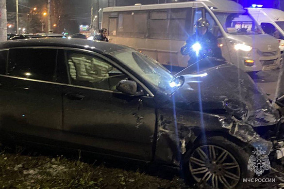 В Иванове три человека пострадали на кольце автовокзала