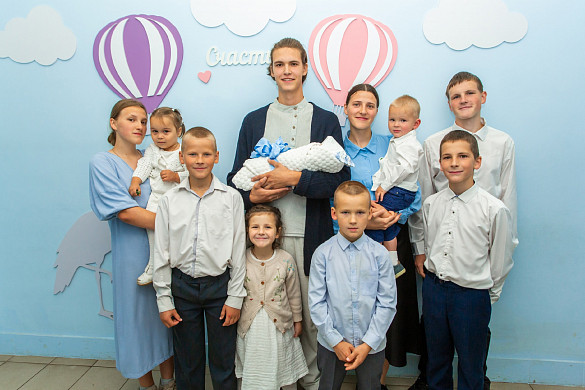 На Медовый Спас у Витязевых родился 11-й ребенок