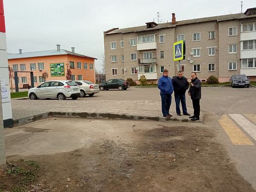 В Савине благоустроенную площадь портит только затопленная парковка 