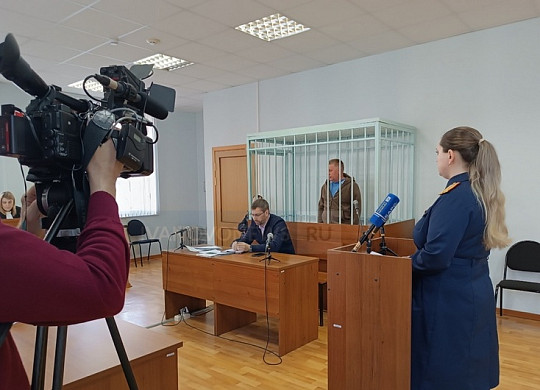  Первый замдиректора дорожного департамента Ивановской области признал вину 
