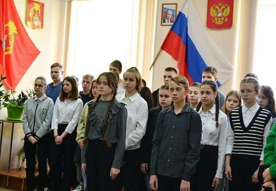 В южской школе №1 открыли «Парту Героя»