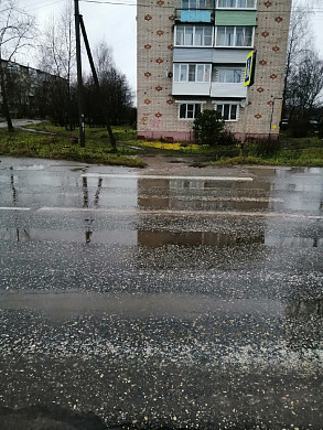 В Вичуге новую дорожную разметку смыли дожди