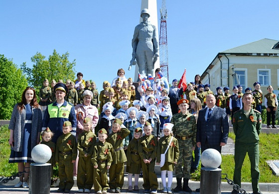  В Юже прошло шествие дошкольных войск 