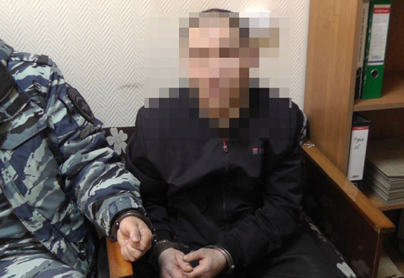 В Фурманове в магазин зашел тяжело раненый мужчина и без сил упал на пол
