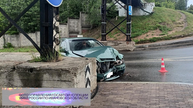 3 человека пострадали в 2 ДТП в Ивановской области 