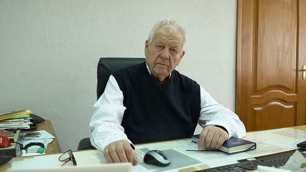 Путин присвоил уроженцу Ивановской области Льву Калёнову звание Героя Труда