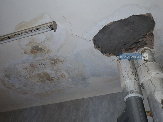 Возбуждено уголовное дело по факту обрушения потолка в доме на улице Кольцова