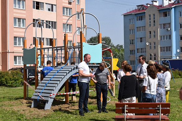 Игровые комплексы появятся в 258 ивановских дворах