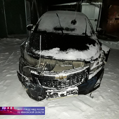 В Ивановской области пьяный мужчина въехал в торговый павильон