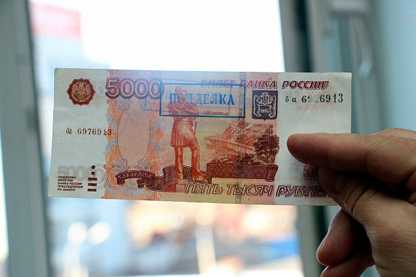 В Иванове росгвардейцы задержали мужчину, расплатившегося фальшивой купюрой